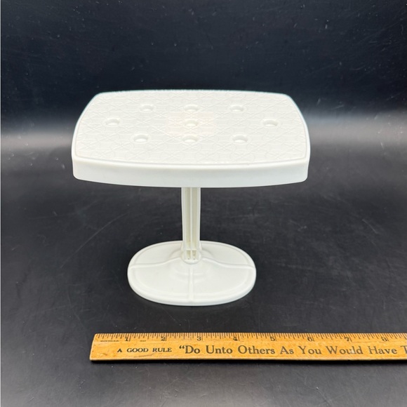 Mattel 2015 Barbie Doll Pop-Up Camper RV Replacement Tan Chair And White Table - Picture 8 of 12